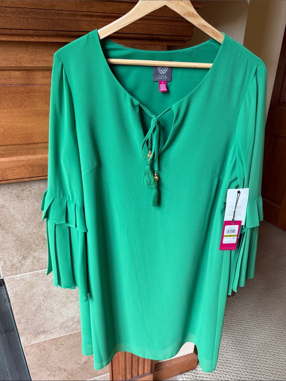 Vince Camuto Green Tassel Tie Shift Dress